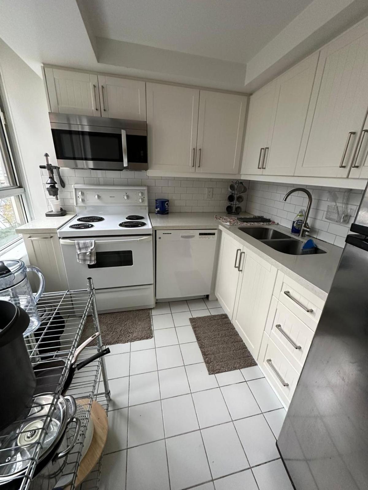 Best Location In Downtown- Walking To Eaton Centre, Nathan Phillips Square, Yonge-Dundas, Ikea,Transit Toronto Exterior foto